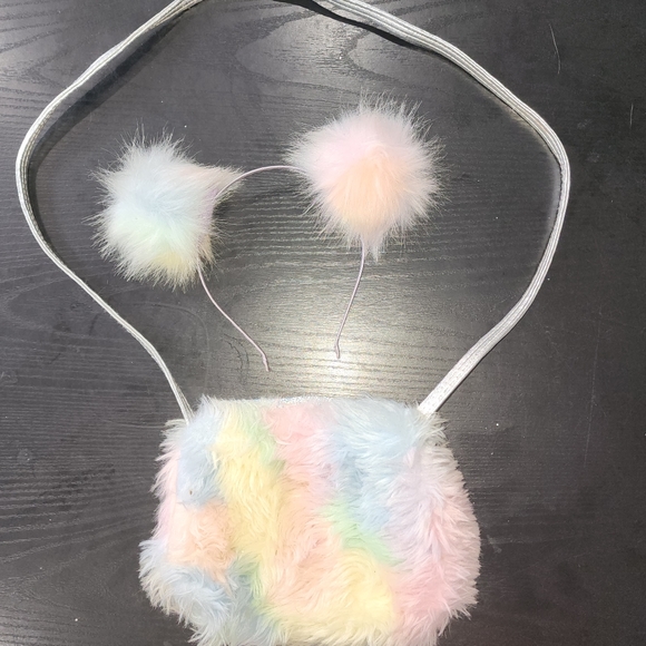 Fuzzy purse and matching headband headband. - Picture 7 of 10